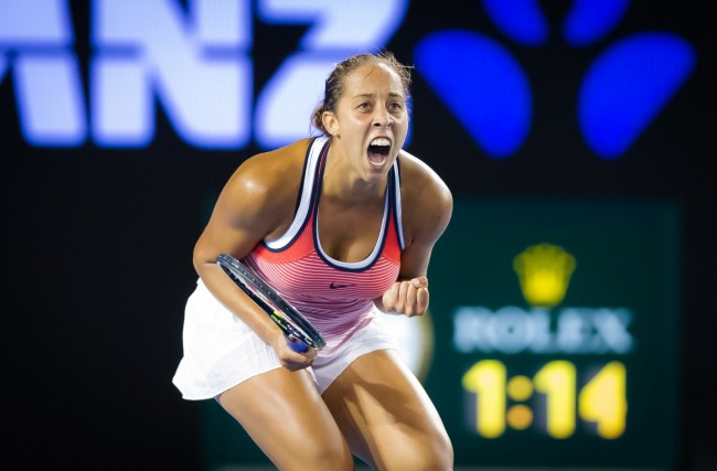 Iga Swiatek verbluft door Rybakina in WTA Finals, Madison Keys uitgeschakeld