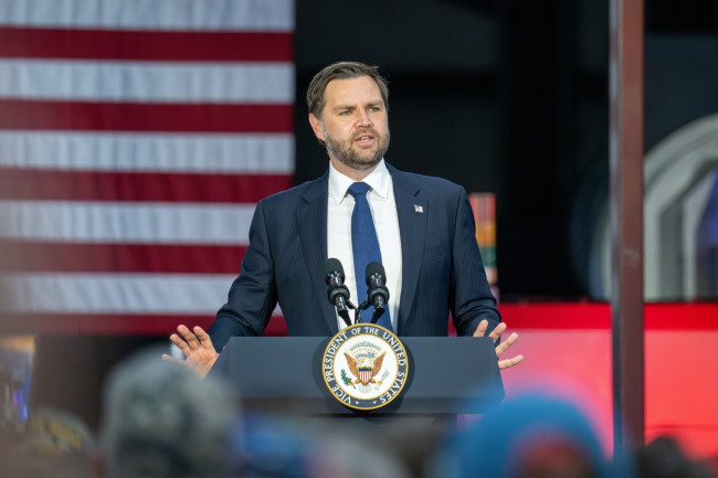 Oorlogsbesprekingen tussen de VS en Iran uitgesteld omdat JD Vance zich terugtrekt uit de Zwitserse reis