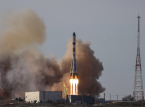 Russisch vrachtruimtevaartuig heeft antenneproblemen en vereist handmatige koppeling met het ISS