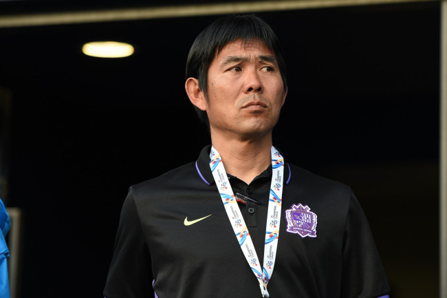 Japans hoofdcoach Hajime Moriyasu bood zijn excuses aan zijn spelers aan voor de uitschakeling van het WK