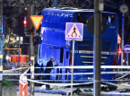 Minstens 3 doden nadat bus tegen bushalte in het centrum van Stockholm botst