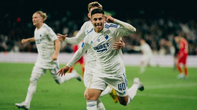 Wie is Roony Bardghji, een Zweedse speler uit Kopenhagen die op het punt staat te tekenen voor FC Barcelona