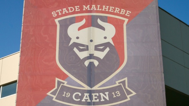 Kylian Mbappé's team Caen worstelt in de derde divisie: voormalig Arsenal-speler van Man City aangesteld als nieuwe coach