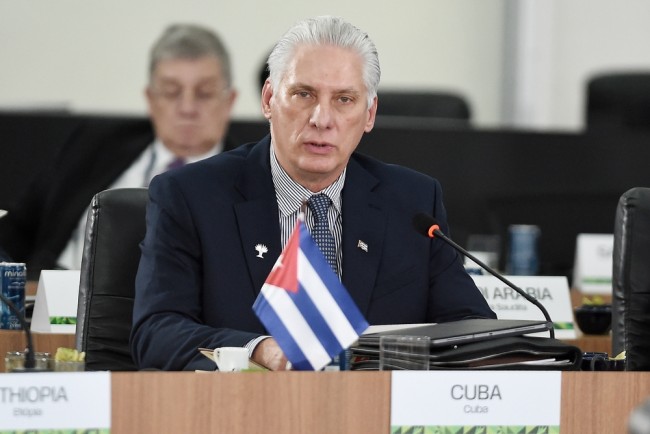 Trump snijdt Venezuela's levenslijn naar Cuba af