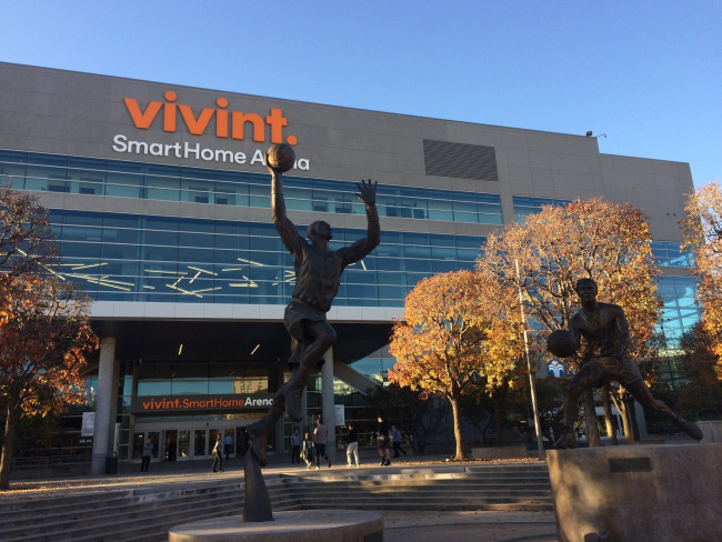 De NBA beboet Utah Jazz en Indiana Pacers wegens "gedrag dat schadelijk is voor de competitie": Opzettelijk verliezen