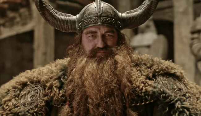 Gerard Butler beschrijft het make-upproces voor How to Train Your Dragon als "een hel"