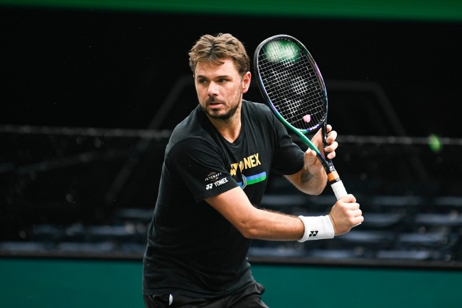 Stan Wawrinka verslaat tiener die 23 jaar jonger is in de openingsronde van Rotterdam Open