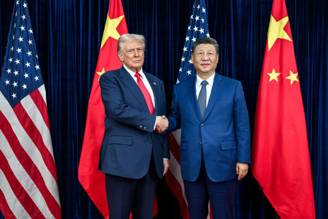 Trump en Xi praten over Taiwan en sojabonen in een poging de betrekkingen tussen de VS en China te stabiliseren