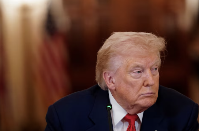 Trump waarschuwt de NAVO voor een "zeer slechte toekomst" als bondgenoten geen hulp verlenen in de Straat van Hormuz