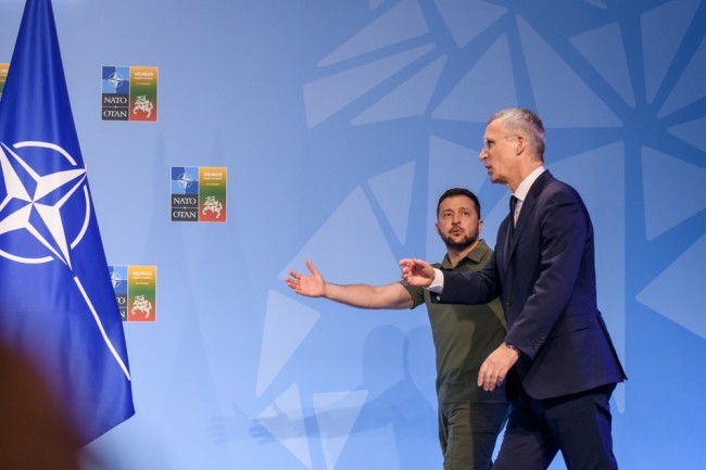 Zelensky laat de NAVO-ambitie varen om een einde te maken aan de oorlog