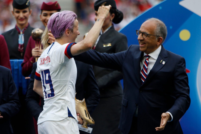 Infantino verliest steun binnen FIFA terwijl zijn senior adviseur aftreedt: "Ik had geen betrokkenheid bij dit voorstel en ik ben er ondubbelzinnig tegen"