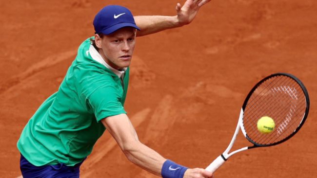Jannik Sinner klaagt over de tijdschema's bij de Madrid Open: "Twee wedstrijden die om 20:00 beginnen zijn te laat"