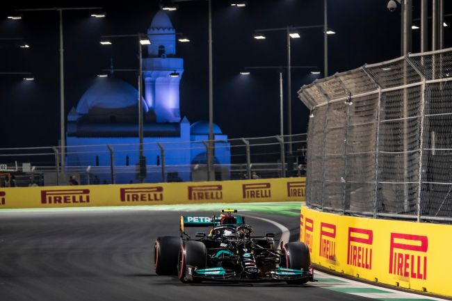 Formule 1 volgt het conflict in het Midden-Oosten, maar nog geen beslissing over Bahrein en de Grand Prix van Saoedi-Arabië