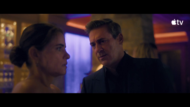 James Marsden maakt een Great Gatsby-achtige indruk in het tweede seizoen van Your Friends & Neighbors 