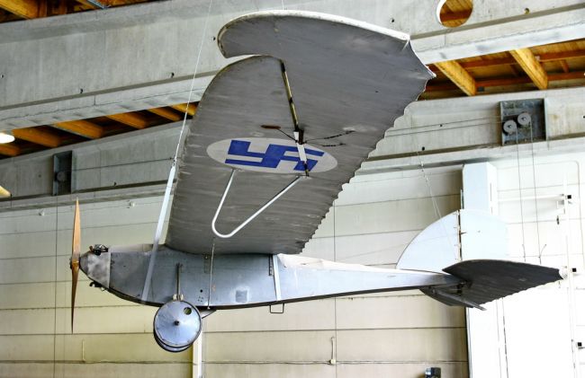 Finland gaat controversiële swastika van luchtmachtvlaggen terugtrekken