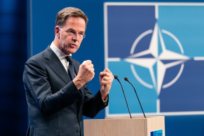 Rutte zegt dat Trump "de juiste dingen doet voor de NAVO" door hogere defensie-uitgaven aan te moedigen
