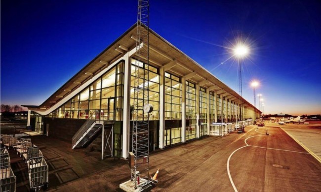 De Aalborg Airport in Denemarken sluit tijdelijk vanwege vermoedelijke dronedreiging