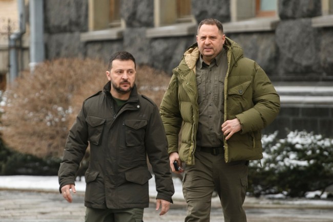 Oekraïense anti-corruptiepolitie doorzoekt het huis van Zelensky's belangrijkste medewerker