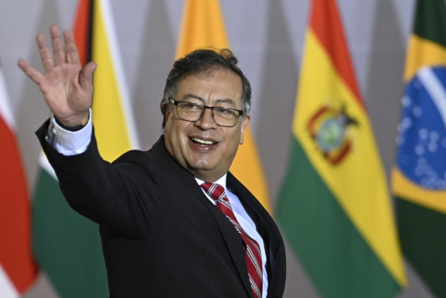 Colombiaanse Petro roept op tot een economische noodsituatie