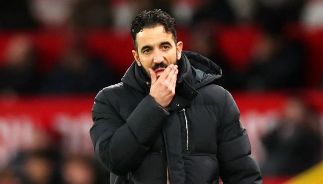 In verlegenheid gebrachte Manchester United-coach zegt dat degradatie een reële mogelijkheid is