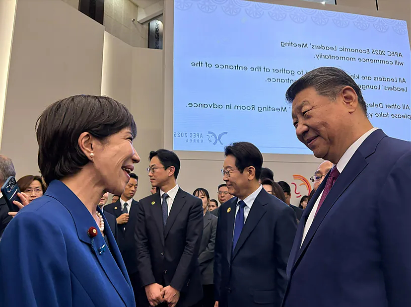 Japan en China zetten het heen en weer voort na onthoofdingsbedreigingen over Taiwan