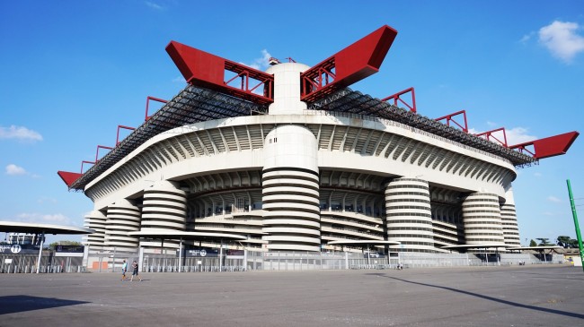 Inter en Milan kopen San Siro-stadion voor 197 miljoen euro, wordt gesloopt en herbouwd