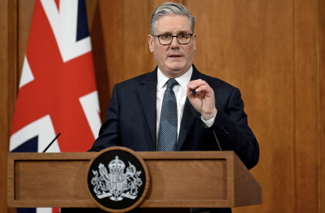 Keir Starmer gaat naar de Golf om te pleiten voor de heropening van de Straat van Hormuz