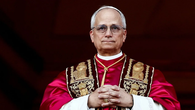 Paus Leo XIV viert zijn eerste jubileum als stem van de minderberechtten en als tegenstander van neokolonialisme