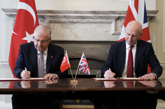 Het VK en Turkije ondertekenen een miljardencontract voor luchtverdediging