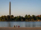 US National Park Service meldt dat de Reflecting Pool-liner van Washington D.C. is doorgesneden met een scherp mes of scheermes