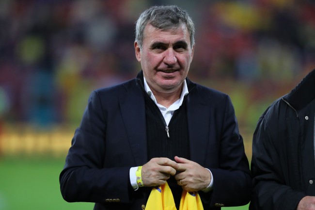Gheorghe Hagi werd gekozen als nieuwe Roemeense hoofdcoach, als opvolger van Lucescu