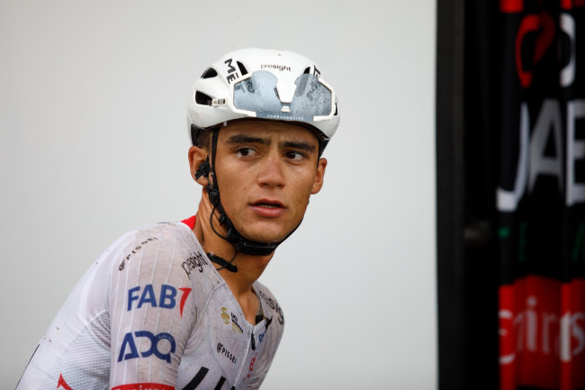 Isaac del Toro wint zijn eerste etappe in de Tour de France met grote hulp van ploeggenoot Tadej Pogacar