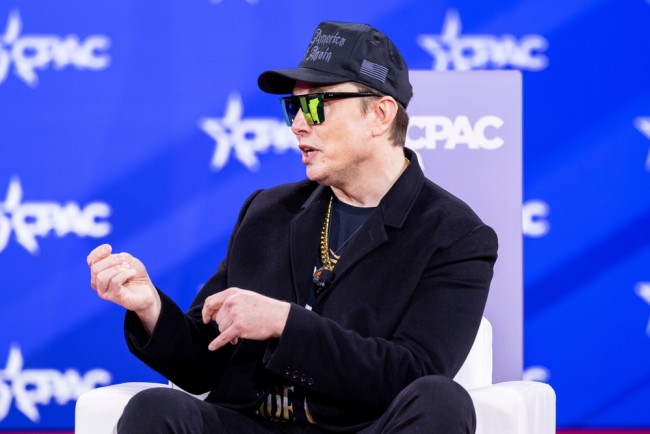 Musk wordt 's werelds eerste man met een salaris van 600 miljard dollar