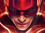 Ezra Miller wordt geëerd voor hun optreden in The Flash