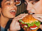 Nieuw AI-systeem houdt de vriendelijkheid van medewerkers bij Burger King in de gaten