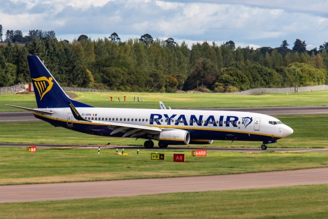 Edinburgh Airport: Vluchten hervatten na IT-probleem die de operaties opschort