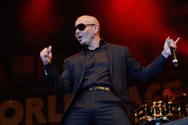 Pitbull zal in juli in Londen proberen een record voor het dragen van kale mutsen te breken
