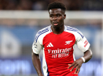 Arsenal heeft Bukayo Saka tot 2031 vastgesteld, waarmee hij de best betaalde voetballer van het team is