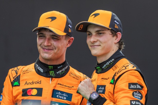 Oscar Piastri ontkent vriendjespolitiek richting teamgenoot Lando Norris in de Formule 1