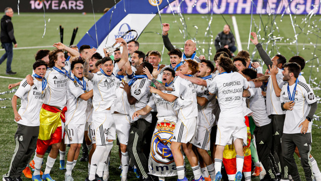 Real Madrid U-19 team wint UEFA Youth League, doelman wordt opgeroepen door Arbeloa