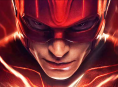 De regisseur van The Flash vuurt terug op critici