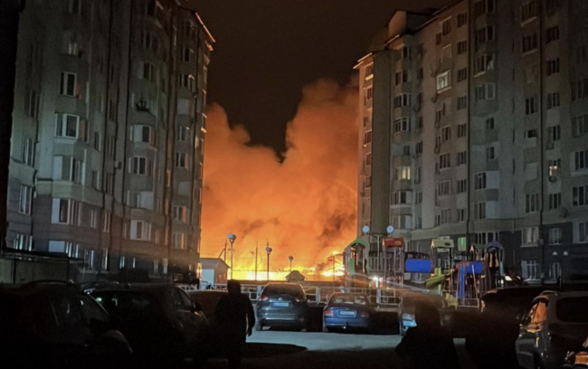 Rusland voert een massale nachtelijke aanval uit op Oekraïne: 650 drones en 51 raketten