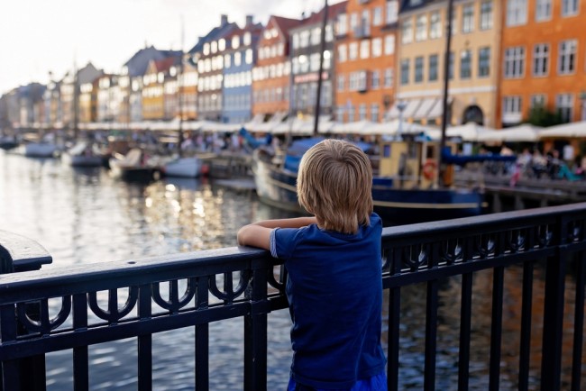 Denemarken plant verbod op sociale media voor jongeren onder de 15 jaar