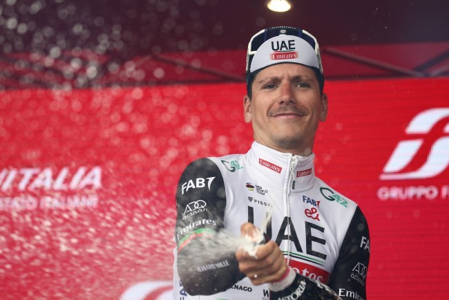 João Almeida verkleint tien seconden in zijn achtervolging van Jonas Vingegaard