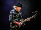 Neil Young geeft Groenland toegang tot zijn muziek en haalt een catalogus van Amazon in plaats van Trump