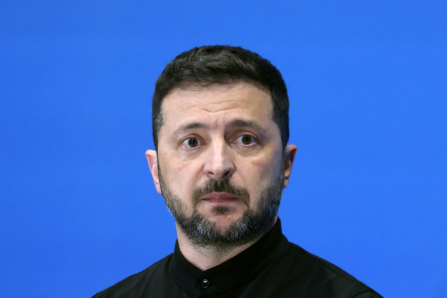 Zelensky waarschuwt Europa zich voor te bereiden op drone-aanvallen door niet-statelijke actoren: "Ze kosten geen miljarden meer"