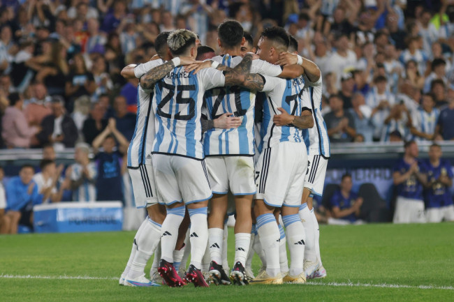 Argentinië maakt een ongelooflijke comeback in een dramatische WK-wedstrijd tegen Egypte
