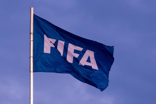 FIFA getroffen door een mogelijk miljardenrechtszaak over onwettige regelgeving