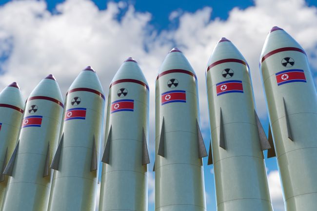 Noord-Korea vuurt ballistische raketten af na oefeningen tussen de Verenigde Staten en Zuid-Korea