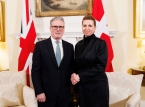 Starmer steunt Mette Frederiksen nadat Trump opnieuw dreigt met Groenland: "Ik sta aan haar kant"